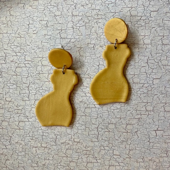 Handmade Clay Earrings | Forms of a Woman Silhouette | Yellow w/ Circle Stud - Picture 3 of 6
